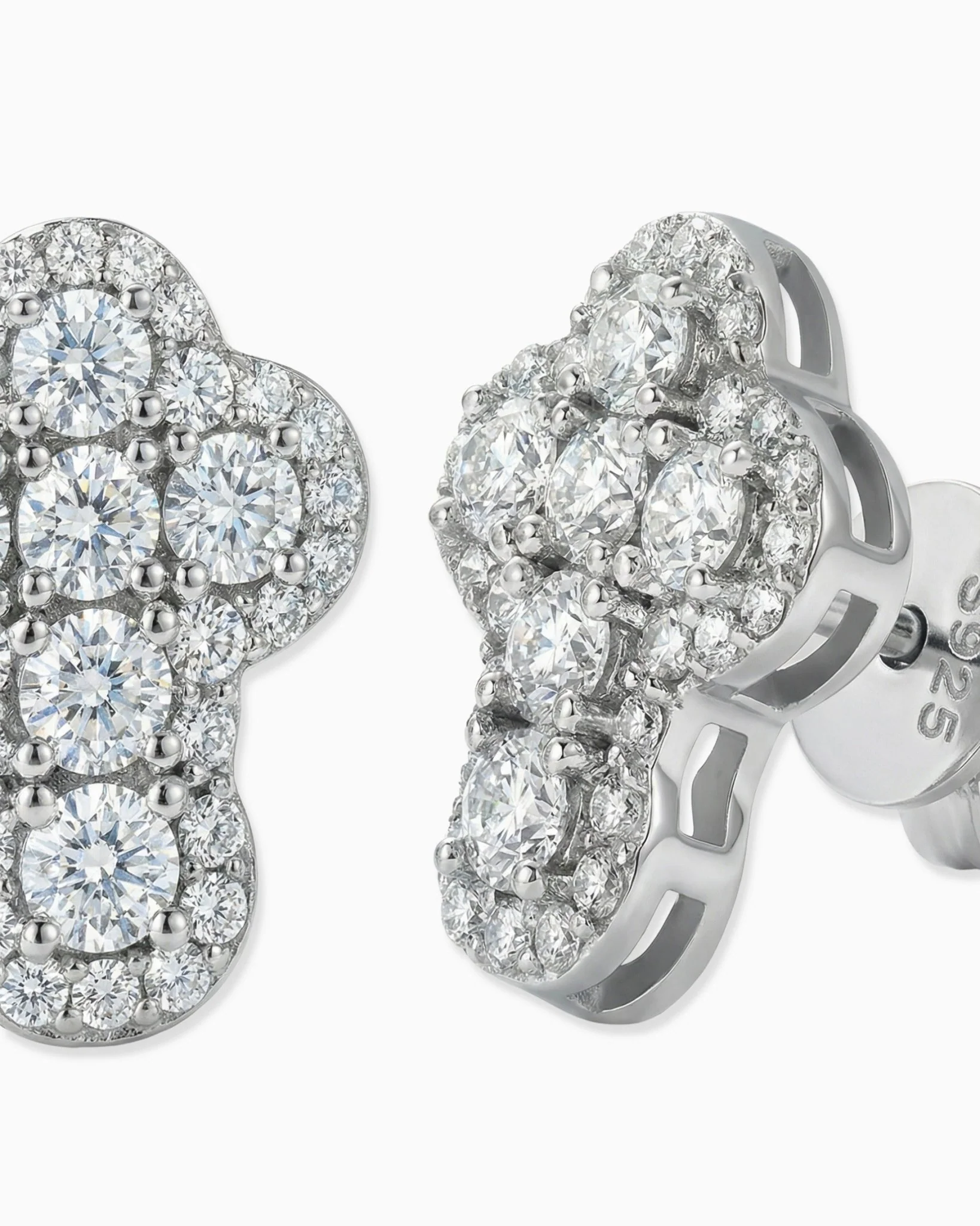 MOISSANITE CLOUD CROSS STUDS. - Image 3