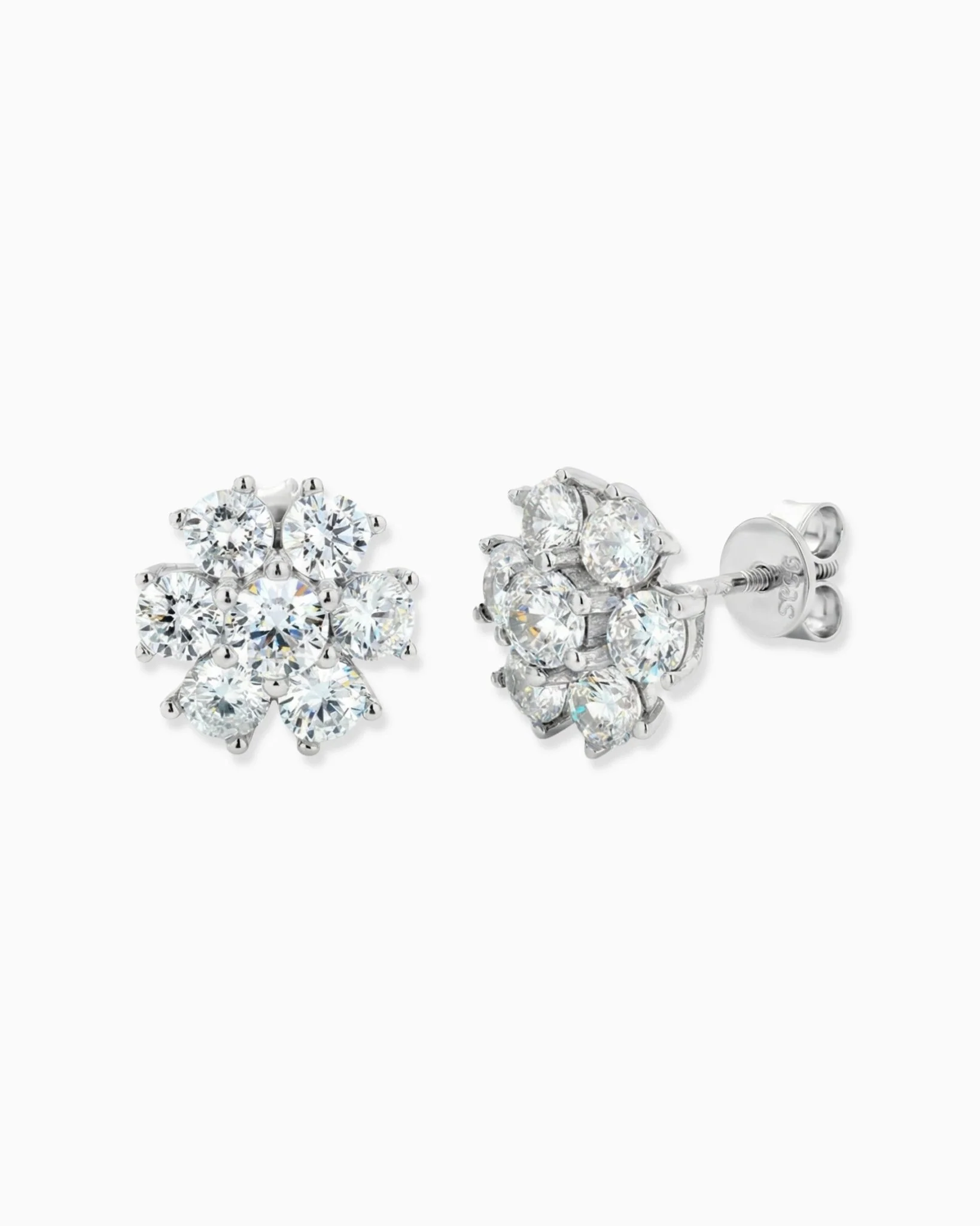 MOISSANITE FLOWER STUDS.